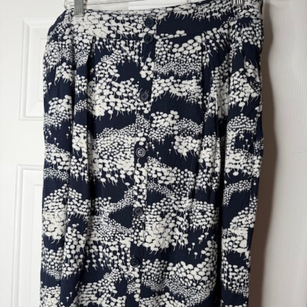 Downeast Basics Navy Blue and White Print Rayon Skirt with Layered Hem